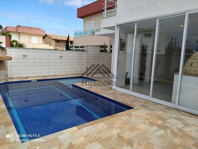 #CA357 - CASA COM PISCINA para Venda em Itanhaém - SP