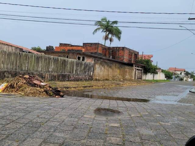 #CA649 - CASA COM PISCINA para Venda em Itanhaém - SP