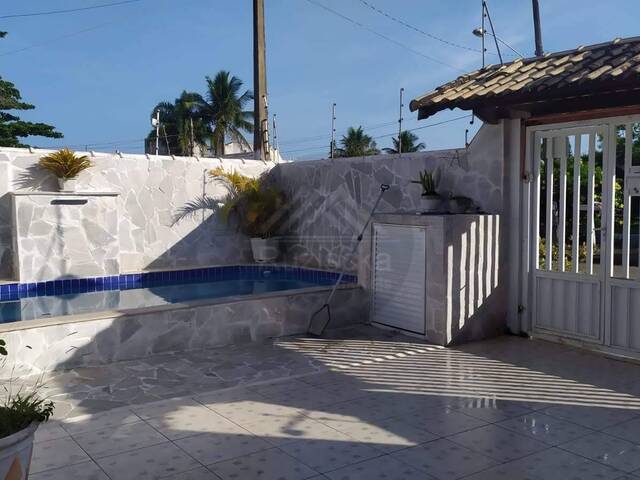 #CA670 - CASA COM PISCINA para Venda em Itanhaém - SP