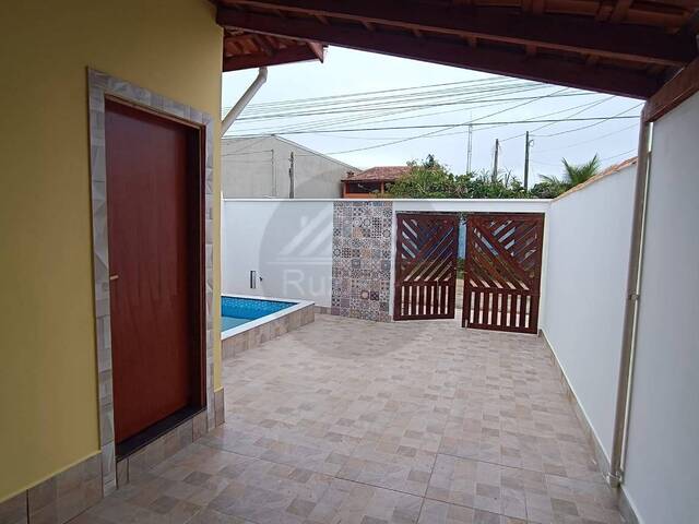 CASA COM PISCINA para Venda em Itanhaém - 4