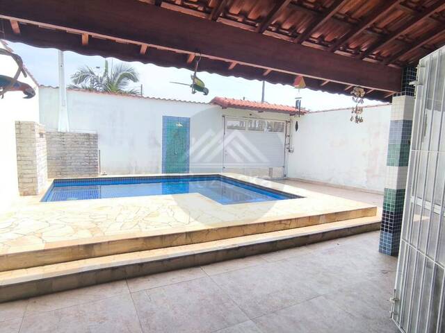 CASA COM PISCINA para Venda em Itanhaém - 5