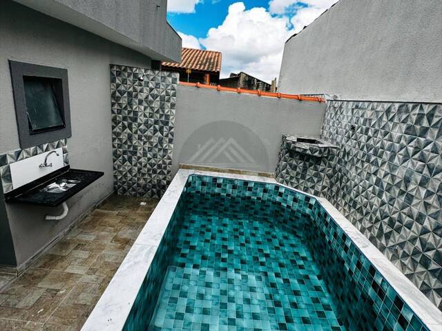 CASA COM PISCINA para Venda em Itanhaém - 4