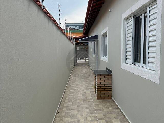 #CA815 - CASA COM PISCINA para Venda em Mongaguá - SP - 3