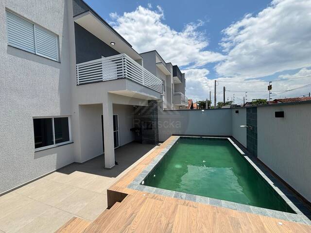 #CA817 - CASA COM PISCINA para Venda em Itanhaém - SP - 1