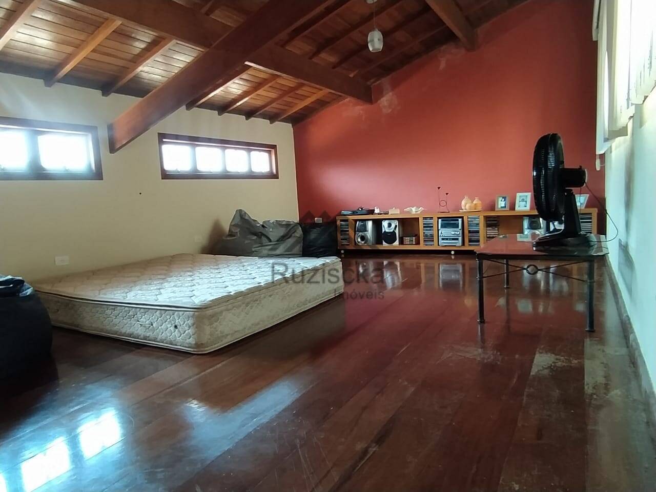 Casa à venda com 5 quartos, 172m² - Foto 17