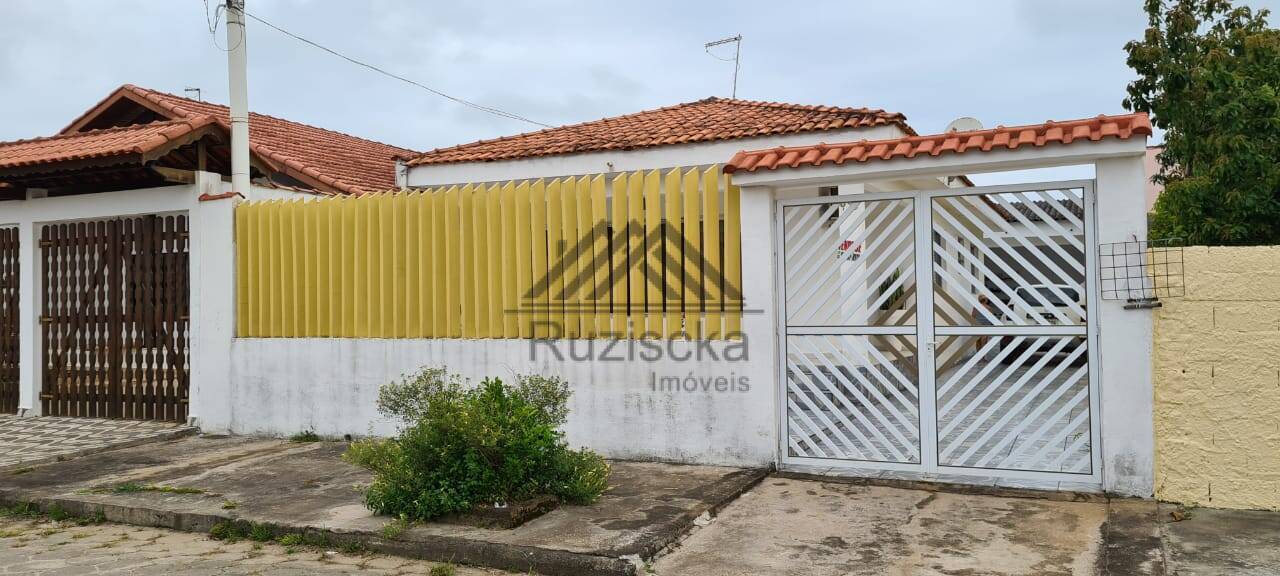 Casa à venda com 3 quartos, 260m² - Foto 1