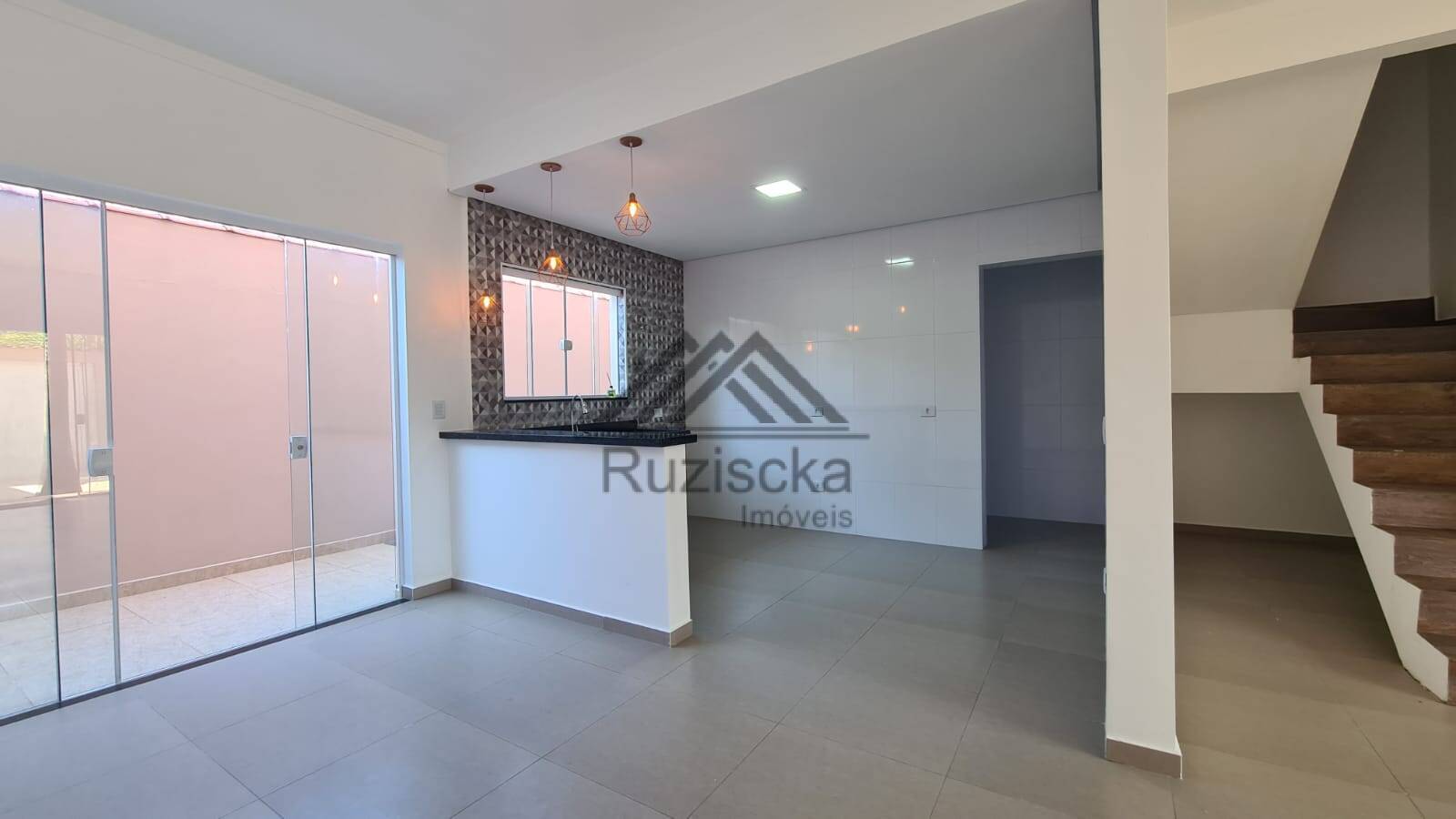 Casa à venda com 3 quartos, 105m² - Foto 17