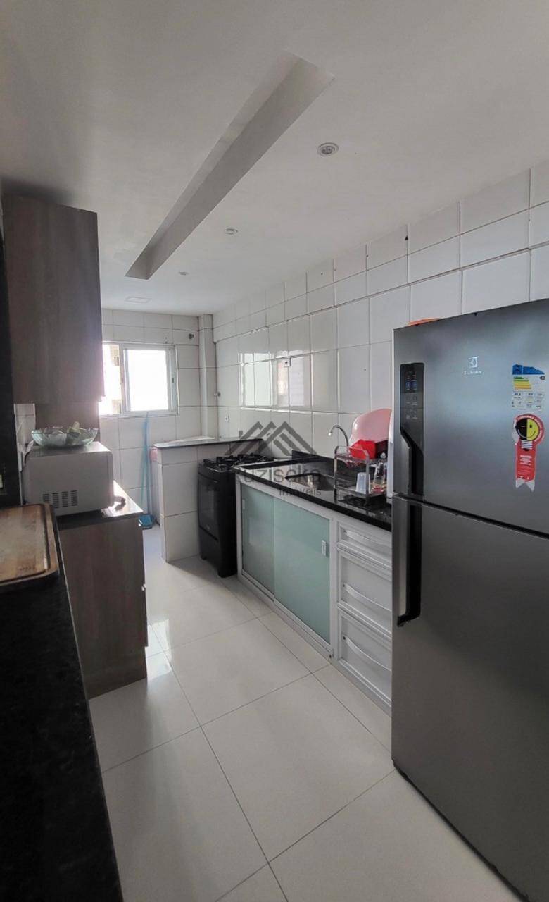 Apartamento à venda com 2 quartos, 106m² - Foto 4