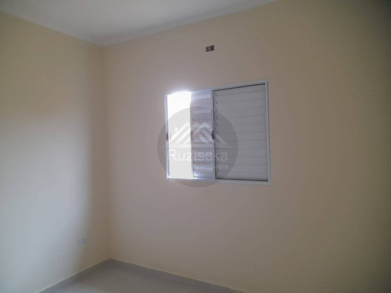 Casa à venda com 2 quartos, 60m² - Foto 11