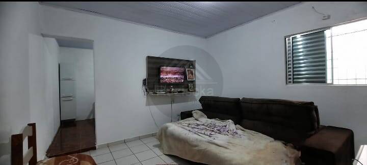 Casa à venda com 2 quartos, 140m² - Foto 4