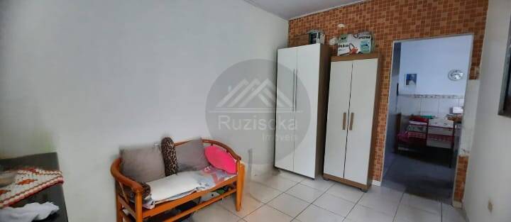 Casa à venda com 2 quartos, 140m² - Foto 8