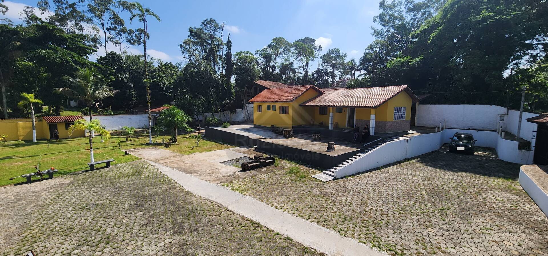 Fazenda à venda com 5 quartos, 2183m² - Foto 4