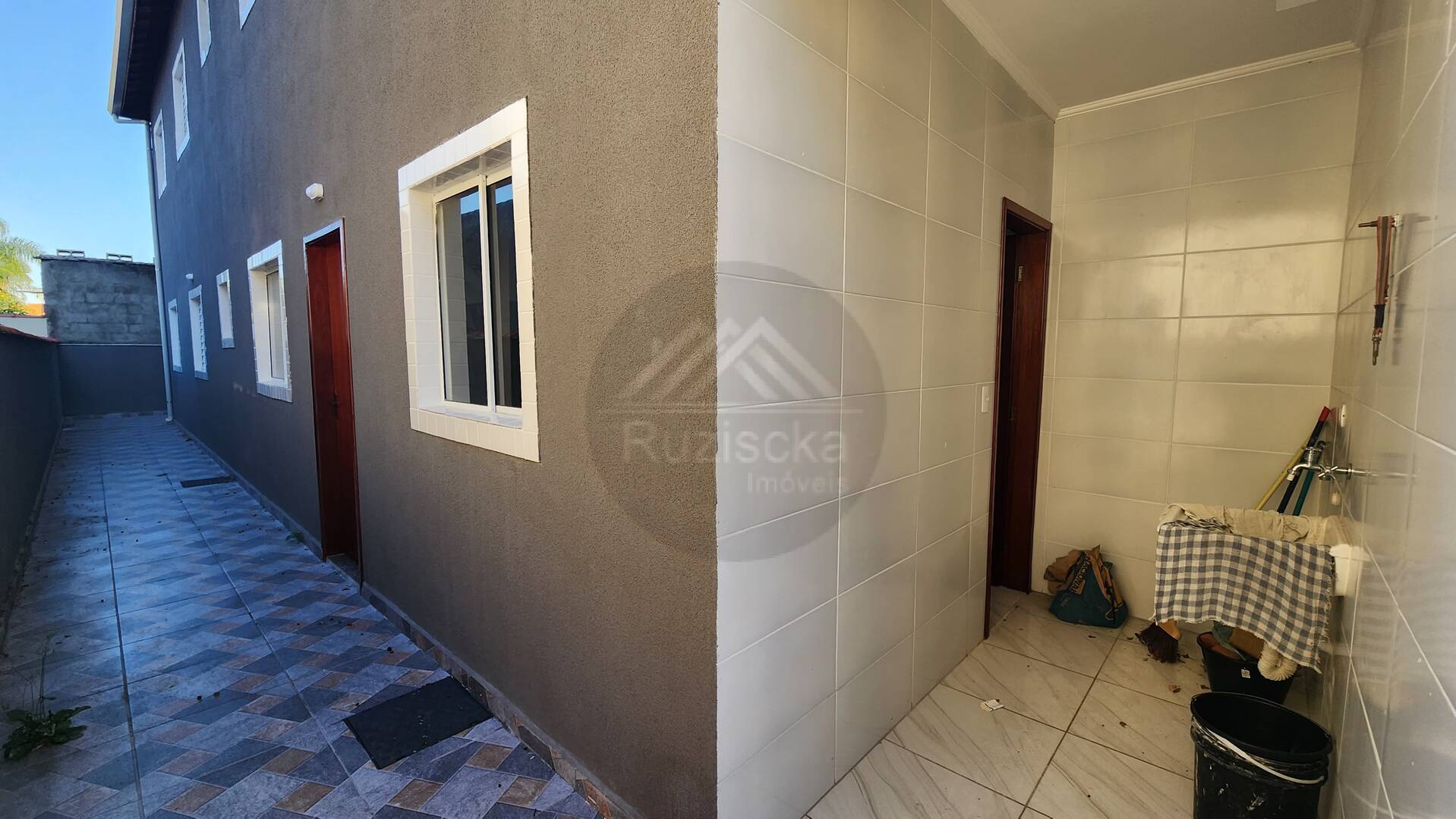 Casa à venda com 2 quartos, 52m² - Foto 6