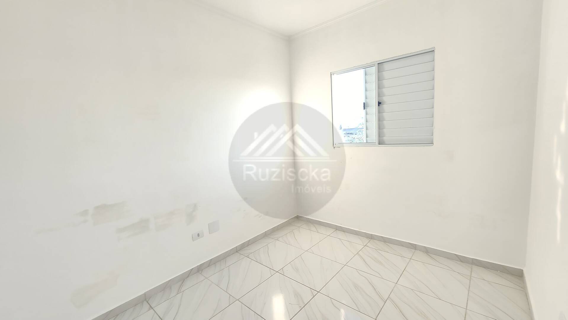 Casa à venda com 2 quartos, 52m² - Foto 14