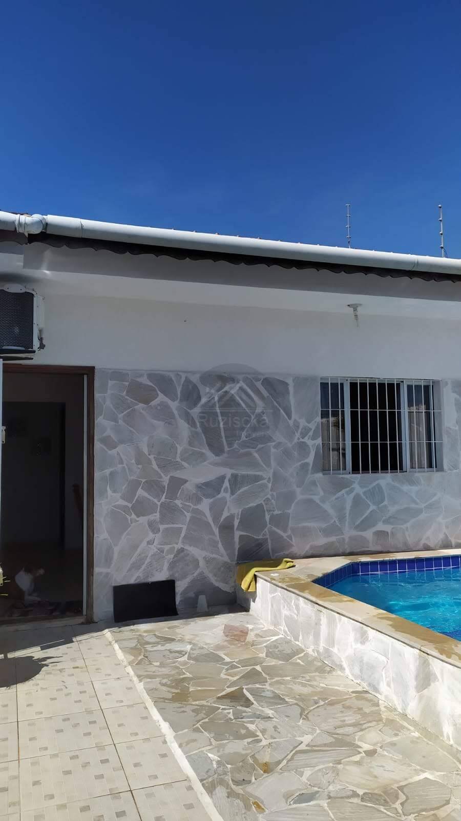 Casa à venda com 3 quartos, 86m² - Foto 2