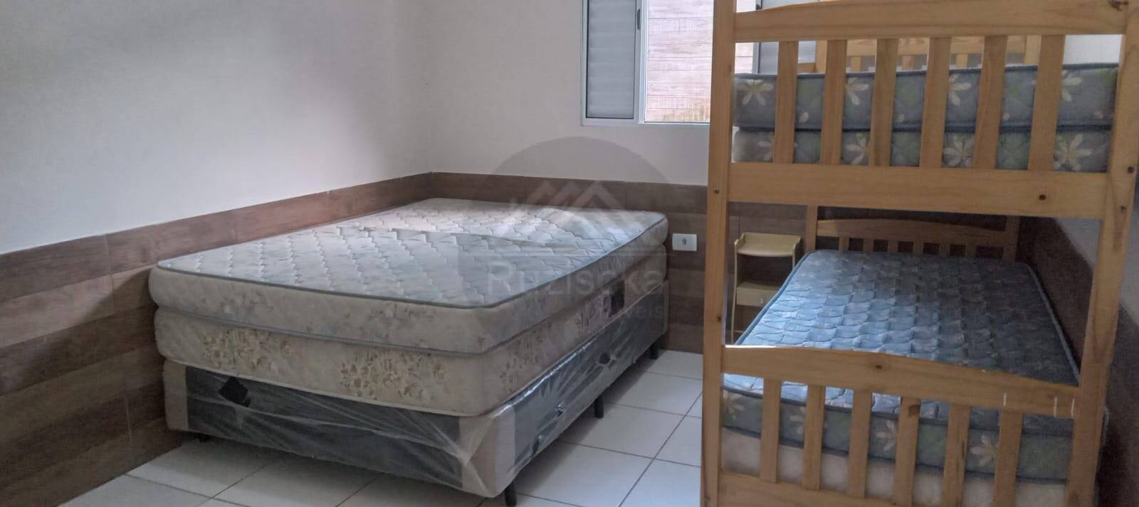 Casa à venda com 3 quartos, 200m² - Foto 18