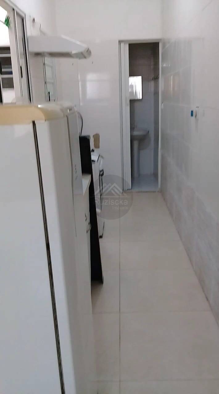 Casa à venda com 3 quartos, 200m² - Foto 20