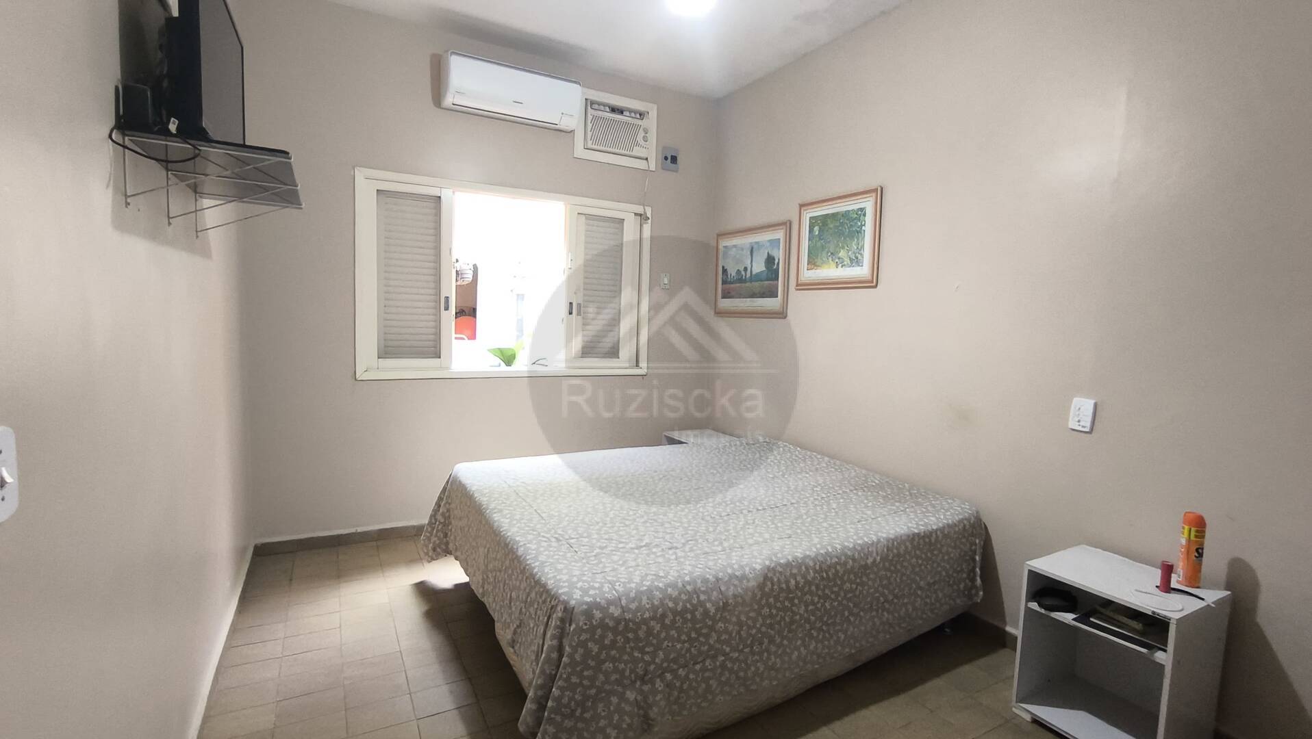 Casa à venda com 3 quartos, 300m² - Foto 17