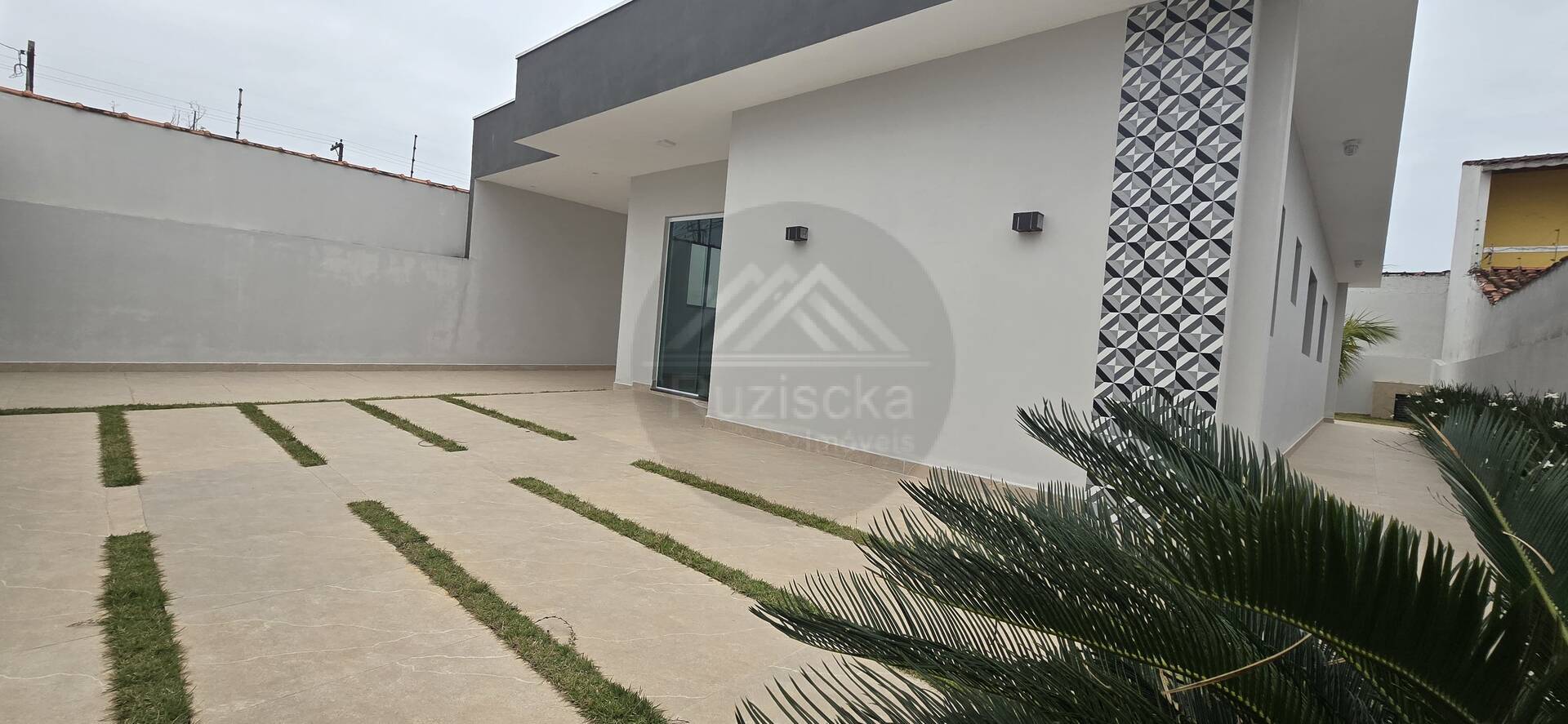 Casa à venda com 3 quartos, 300m² - Foto 4