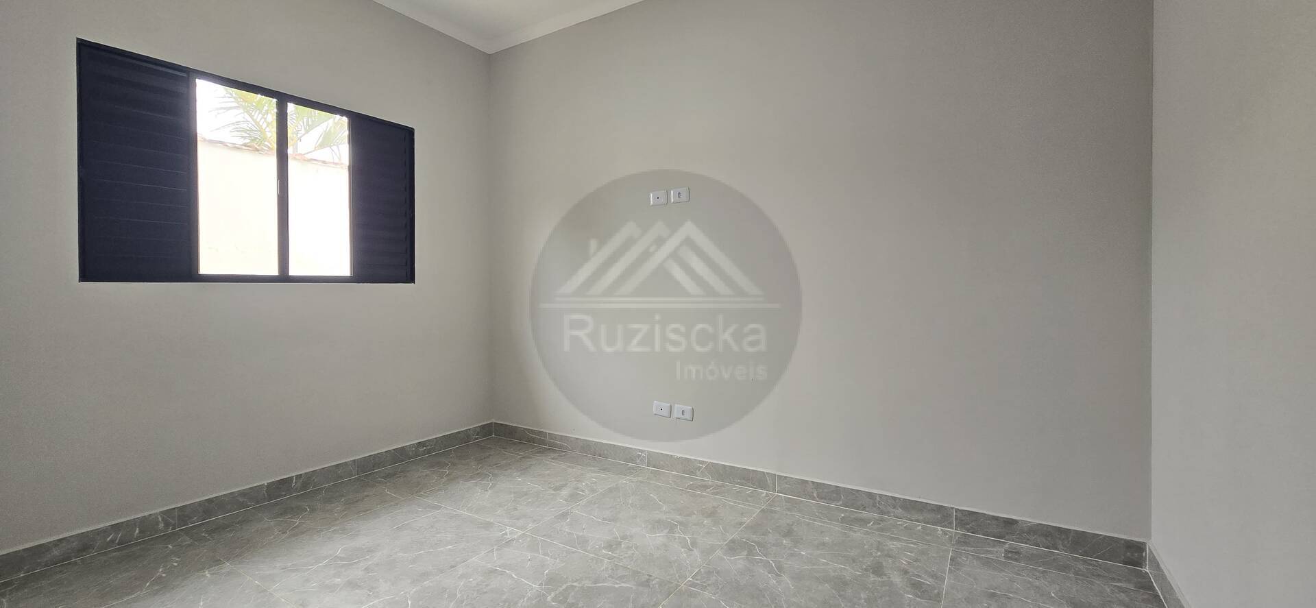 Casa à venda com 3 quartos, 300m² - Foto 16