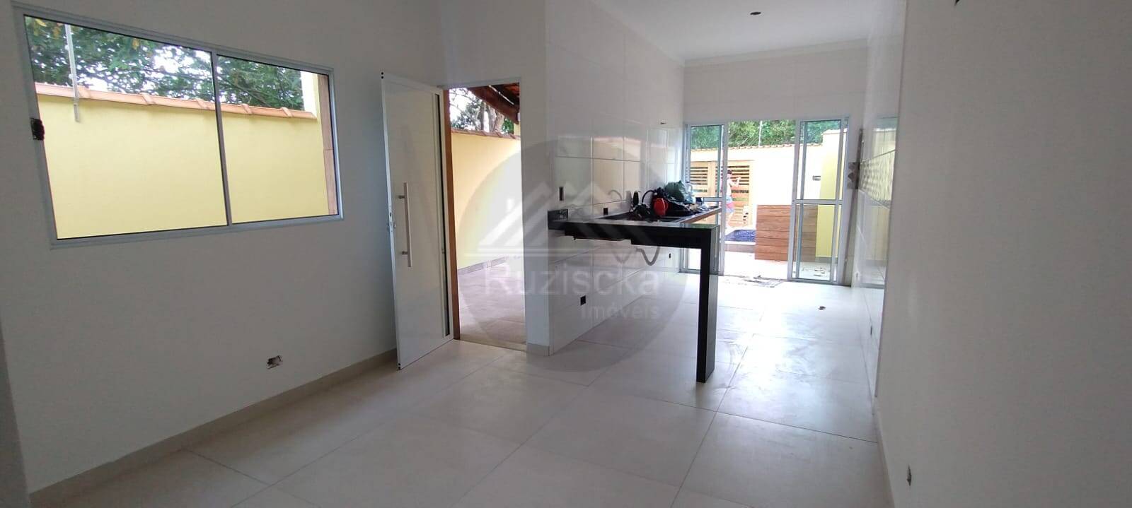 Casa à venda com 2 quartos, 60m² - Foto 7