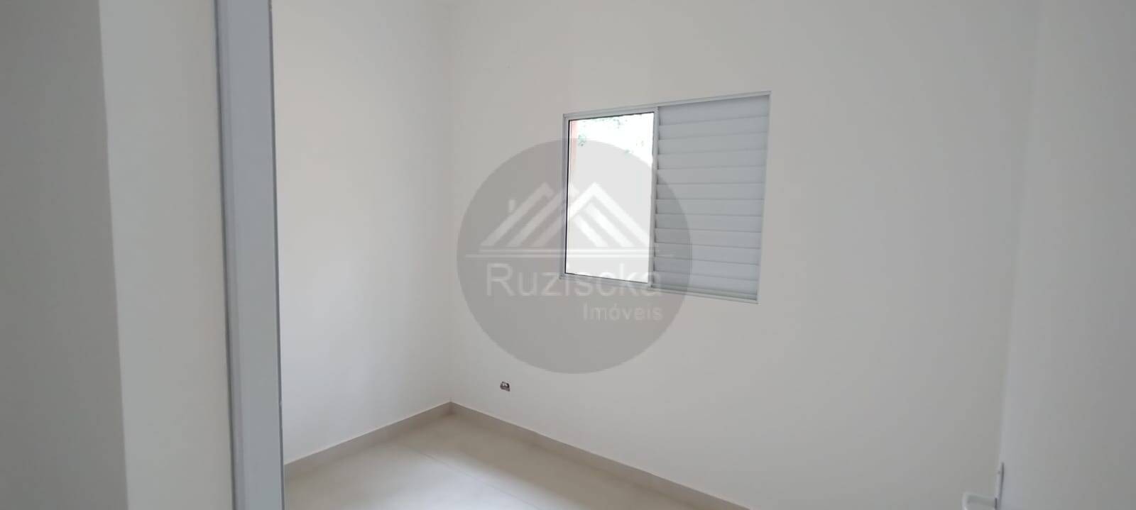 Casa à venda com 2 quartos, 60m² - Foto 14