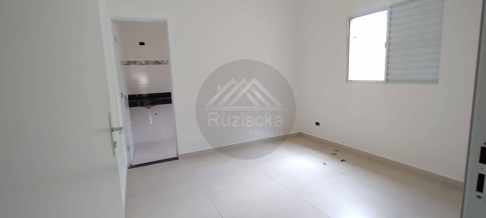 Casa à venda com 2 quartos, 60m² - Foto 15