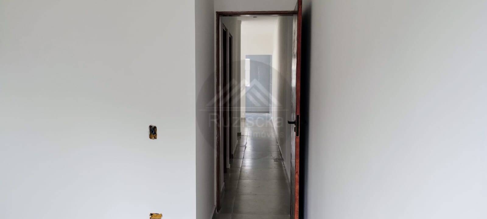 Casa à venda com 3 quartos, 90m² - Foto 13