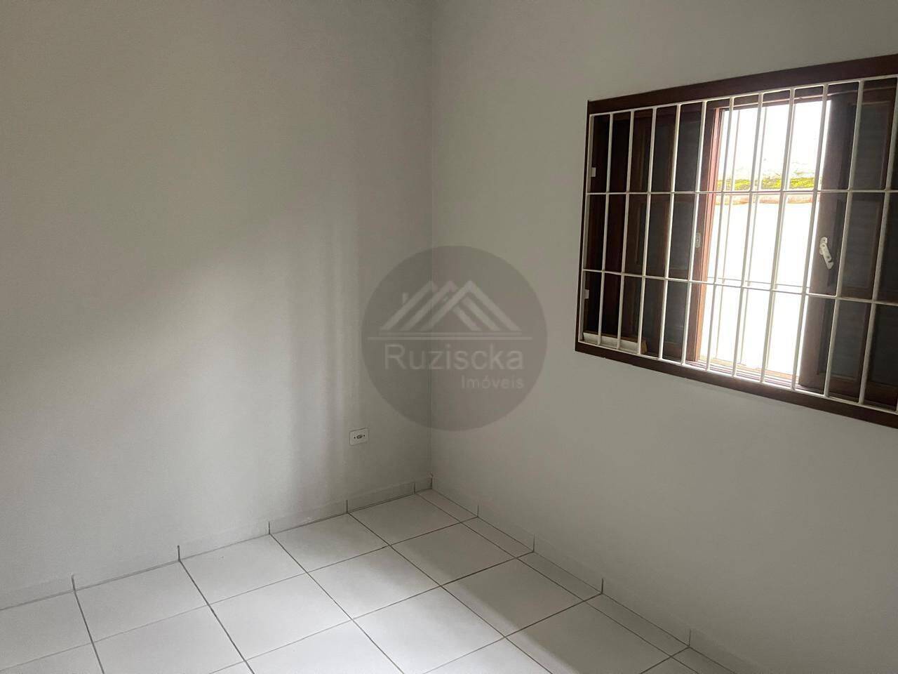 Casa à venda com 2 quartos, 60m² - Foto 7