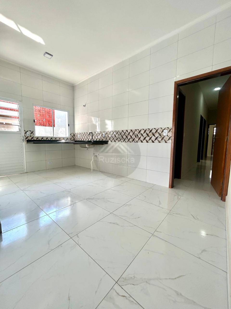 Casa à venda com 3 quartos, 104m² - Foto 7